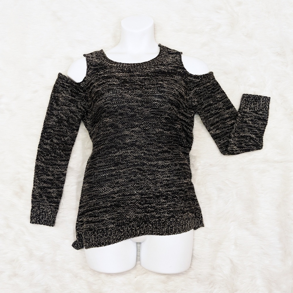 RDI Gray and Black Cold Shoulder Sweater L